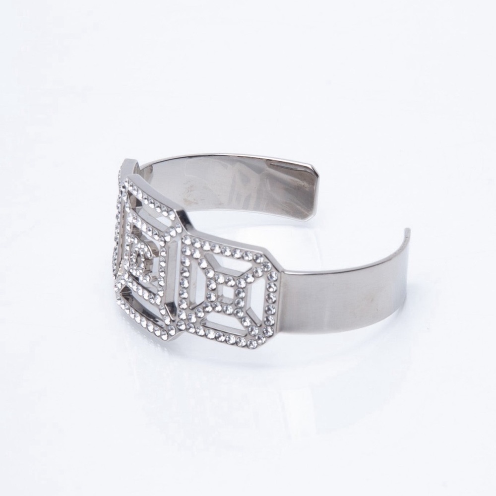 Chanel Crystal Bracelet - 100 % Authenticate (Certificate Included) Like New - Picture 3 of 7